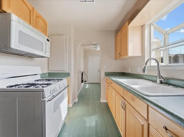 227 Donner Ave, Roseville, CA 95678