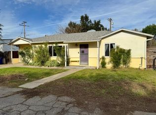 11 Calle Cinco De Mayo, Oak View, CA 93022