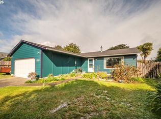 710 8th Ct SW, Bandon, OR 97411