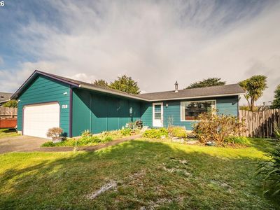 710 8th Ct SW, Bandon, OR, 97411