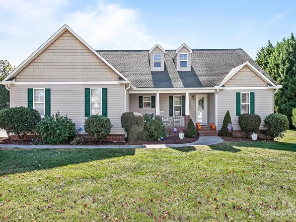 151 Cool Side Dr, Salisbury, NC 28146