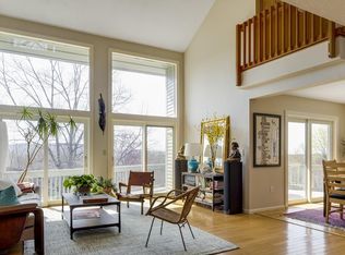 201 Park Hill Rd, Northampton, MA 01062