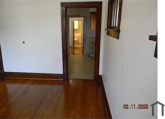 2111 Slauson Ave — Photo 10