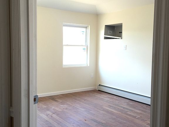 5th image of 840 Pine St #2