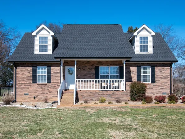 105 Heritage Dr, Portland, TN 37148
