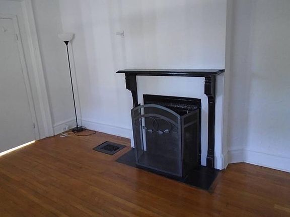 4th image of 133 E Prospect Ave Floor 1