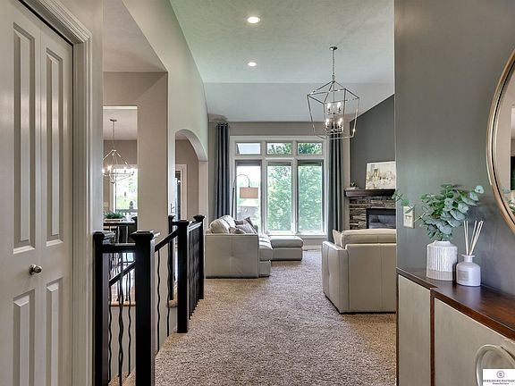 4th image of 17119 Sherwood Ave