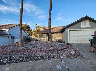 812 Blue Springs Dr, Henderson, NV 89002