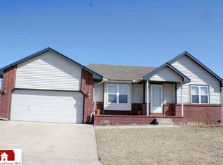 2512 Danbury Rd, Augusta, KS 67010