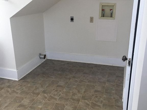 4th image of 501 Arch St
