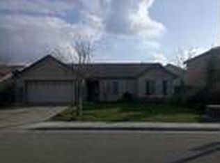 3725 E Hillcrest Ave, Visalia, CA