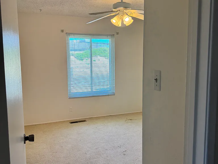 1181 Jensen Dr — Photo 4
