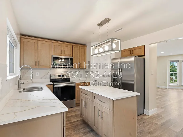 10299 Wimbledon Pl — Photo 8