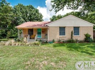 570 Peavy Rd, Dallas, TX 75218