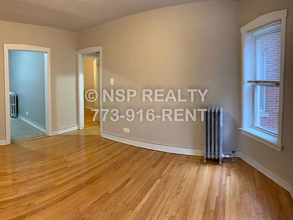 5th image of 4031 W Melrose St #1