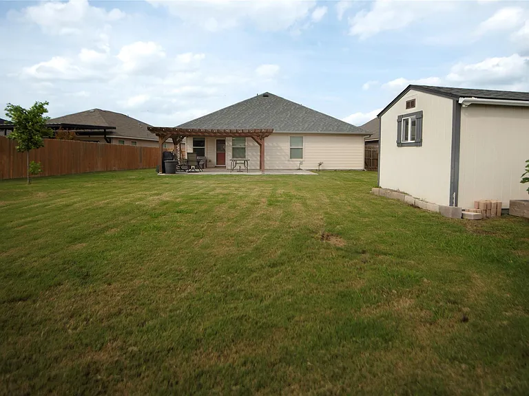 106 Reagor Dr — Photo 17