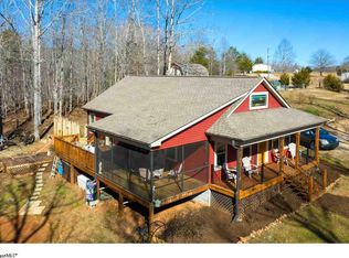 146 Bert Mae Ln, Pickens, SC 29671