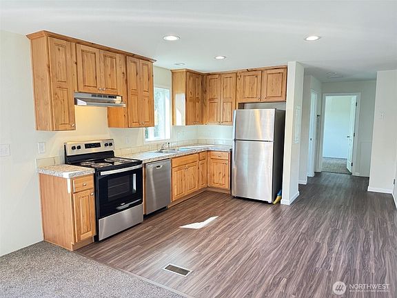 4th image of 236 Pattee Road