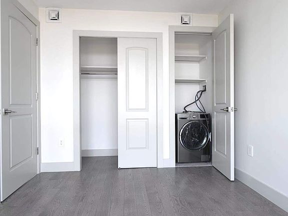 5th image of 41-62 Bowne St #5E