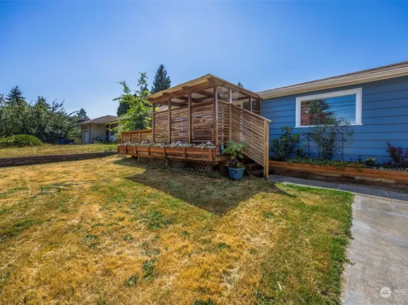 16027 8th Avenue SW, Burien, WA 98166