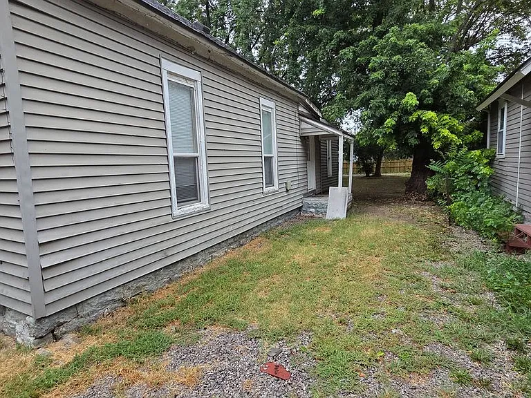 1118 S Water St — Photo 20