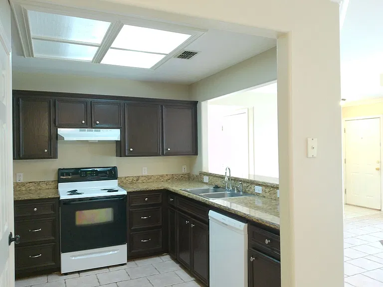 610 Kaipo Dr — Photo 5