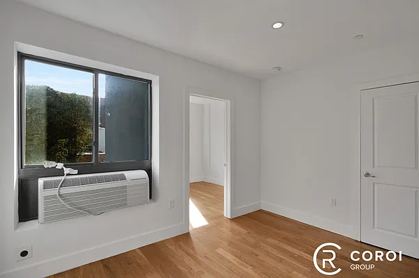 Rented by Coroi Corp | media 12