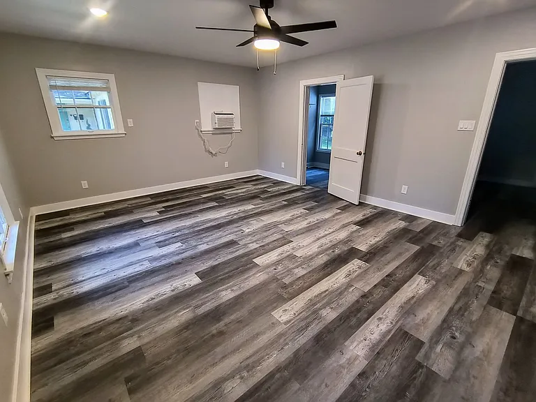 2304 Palmer Dr — Photo 4