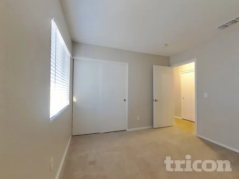 11934 N Olive St — Photo 17