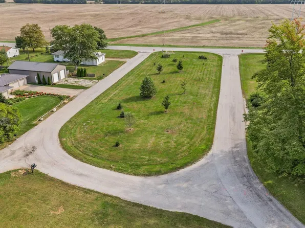 Samola Dr, Lafayette, IN 47909