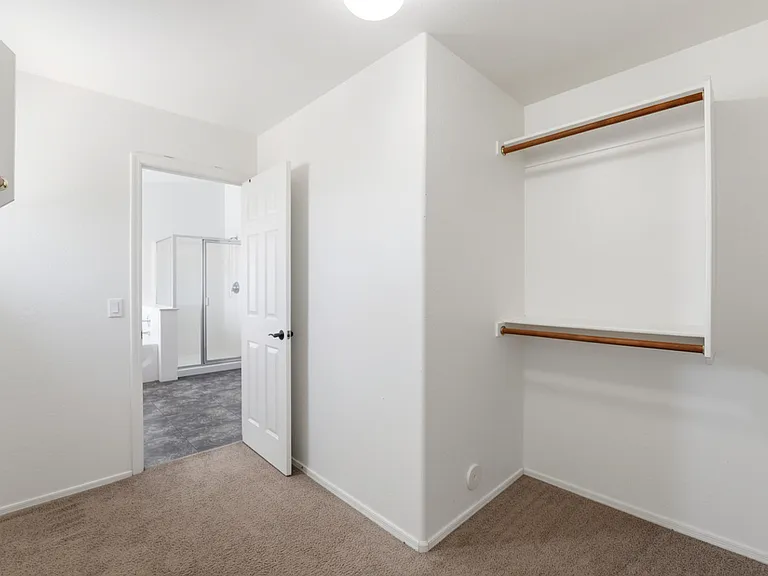 3446 E Fairview St — Photo 47