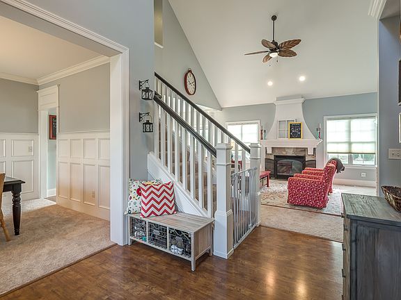 2nd image of 1370 Prestonwood Ct S