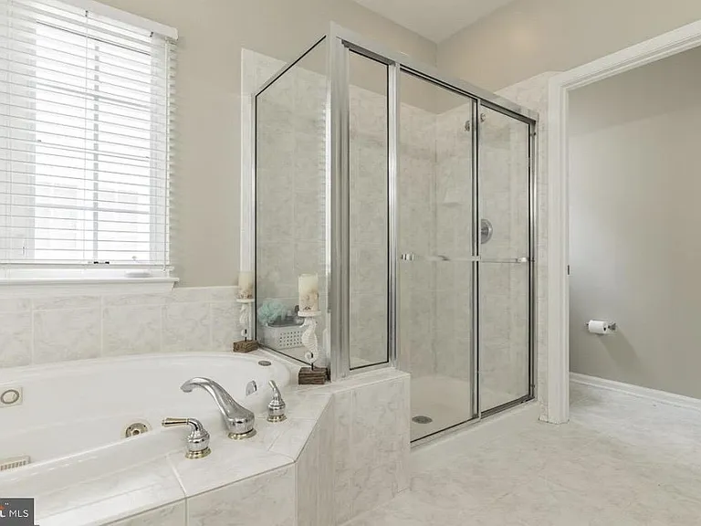 7011 Stone Inlet Dr — Photo 16