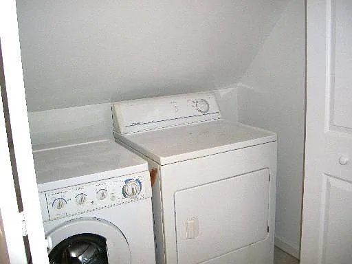 431 S Harvey Ave #E — Photo 16