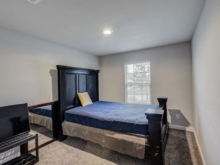 1221 Rolling Meadows Dr — Photo 21