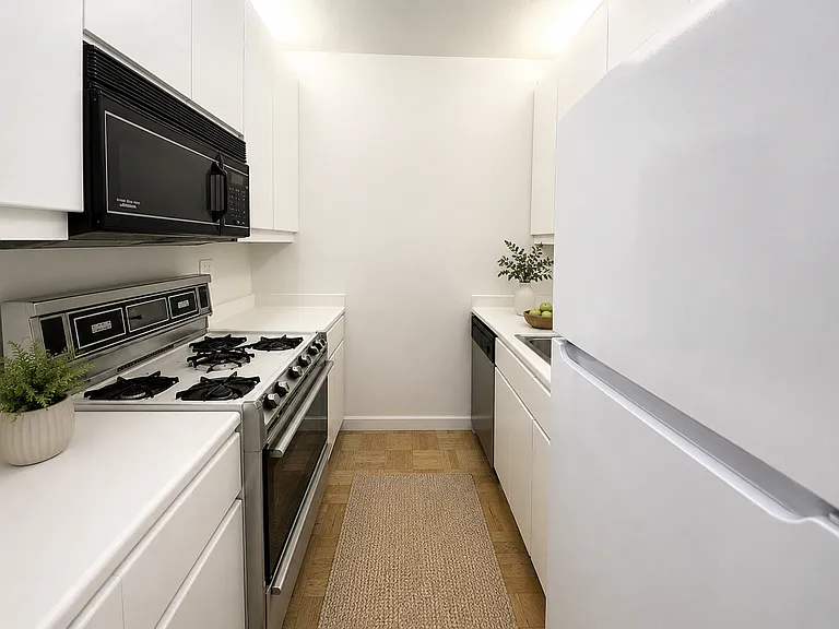 630 1st Ave #14E — Photo 5