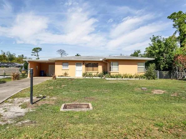 2715 Herwald St, Sarasota, FL 34231
