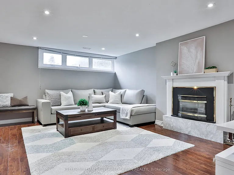 12 Firthway Ct #LOWER — Photo 3