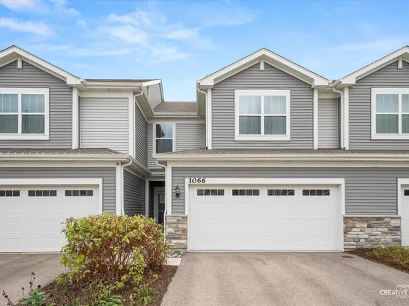 1066 Moraine Dr, South Elgin, IL 60177
