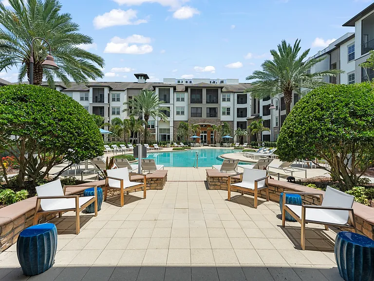 The Courtney at Universal Boulevard — Photo 23