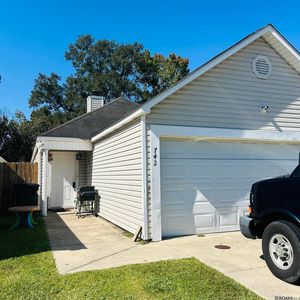 742 Hammond Manor Dr, Baton Rouge, LA, 70816