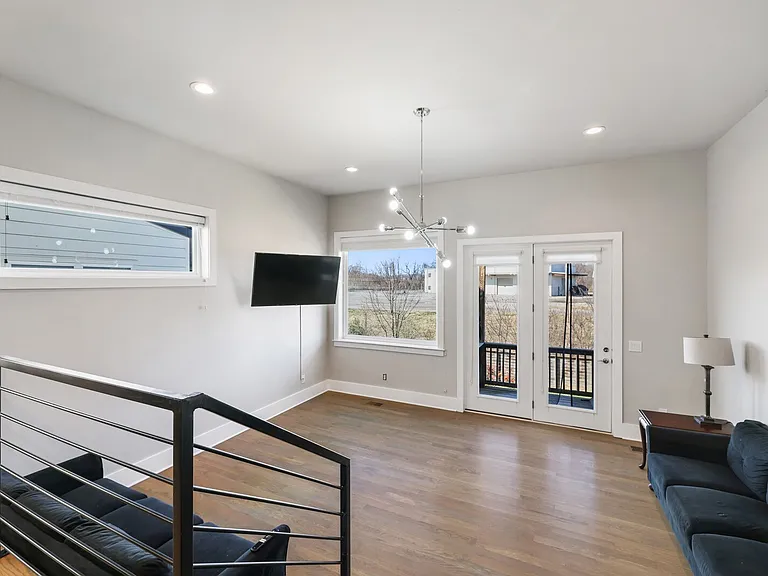 523B Weakley Ave — Photo 27