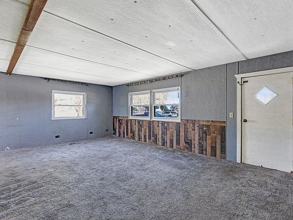 3rd image of 301 N Rhodes St