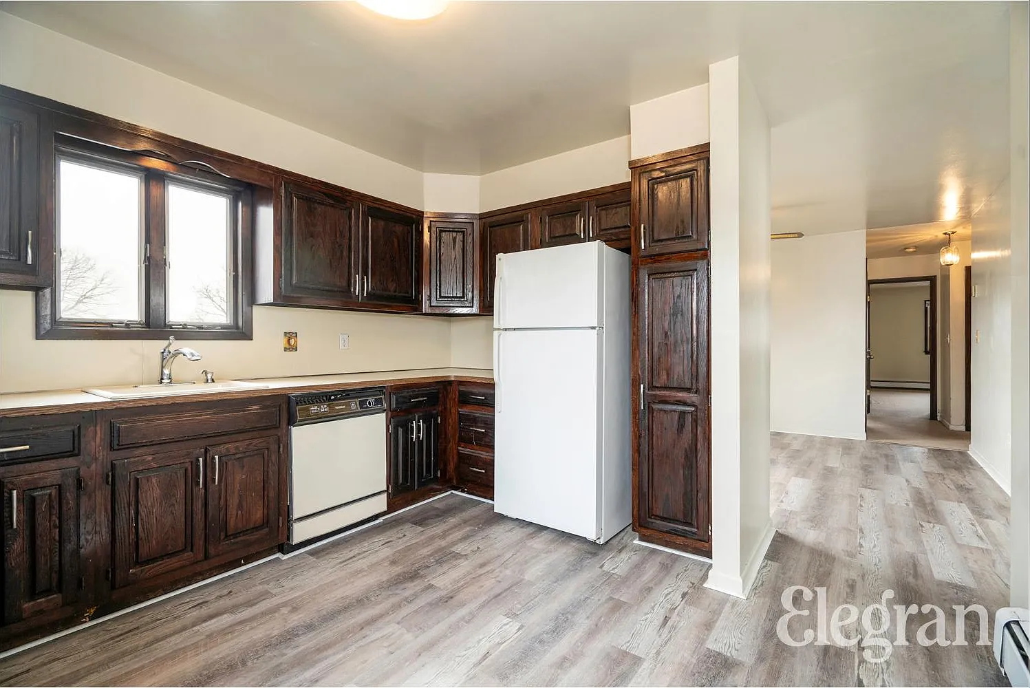 25 Springer Ave — Photo 3