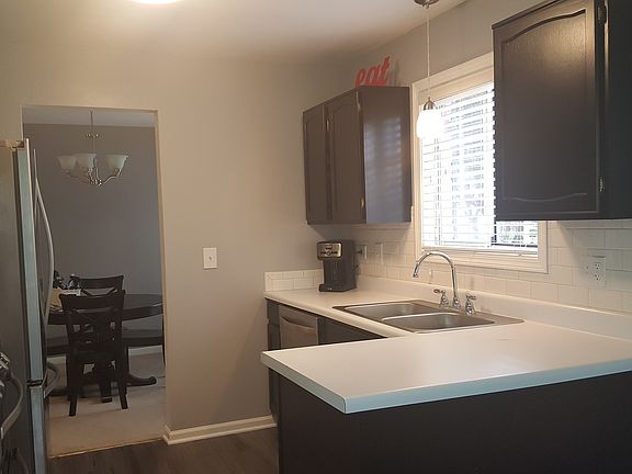 4th image of 1369 E Evergreen Dr Unit 1