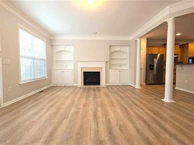6099 Prestwood Dr — Photo 2