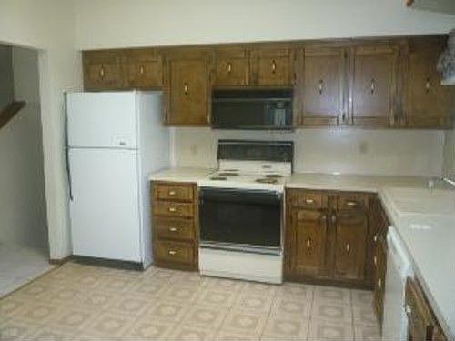 2nd image of 4127 192nd St SW