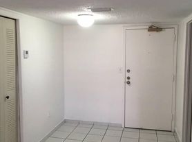 5050 NW 7th St