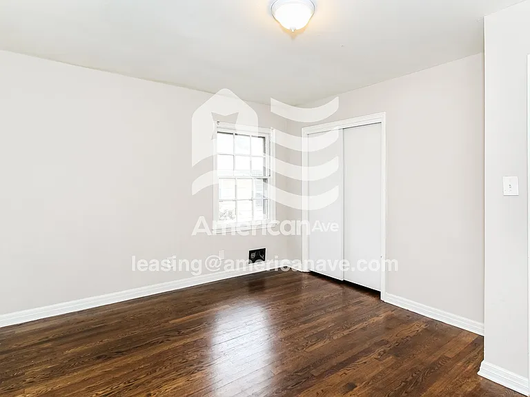 61171_011_bedroom_12.jpg