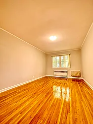 Rented by Zikos Realty Services